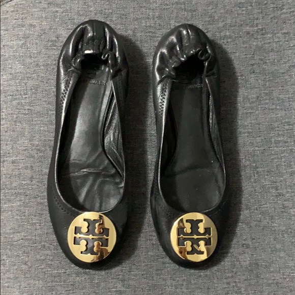 Tory Burch Shoes - Tory Burch Reva Flat in Black